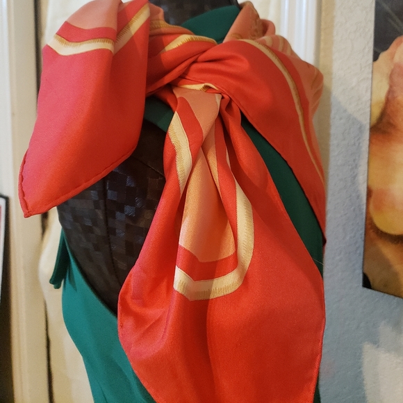 Scarf - Picture 4 of 7